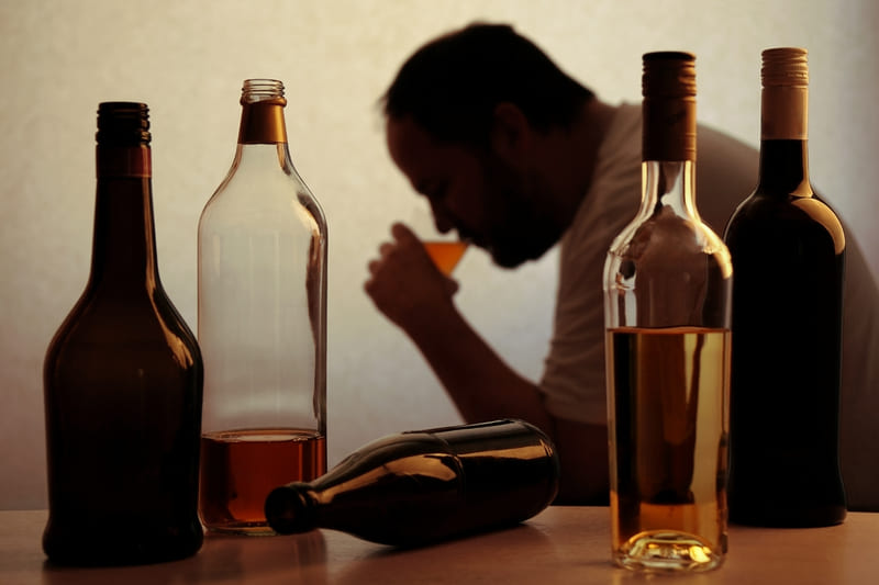 Alcohol deaths an 'acute crisis', say researchers - Drink and Drugs News